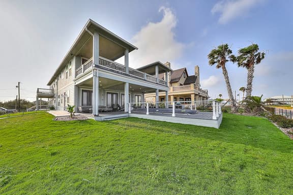 Inkies Retreat - Waterfront Home with Swim Spa - Image 1