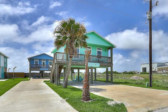Eskridge Gem Unit B - Near Shops & Beach, Dogs OK - Image 1