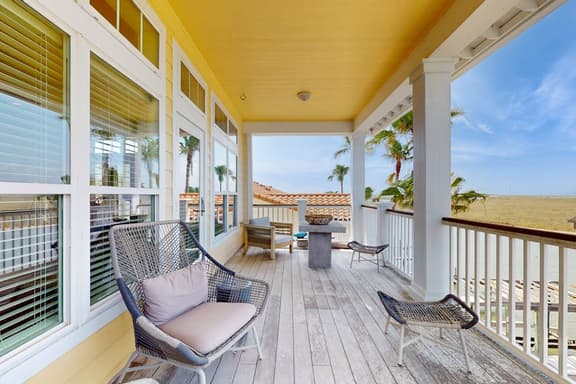 Cottage House #201 - Water Views & Shared Pool - Image 1