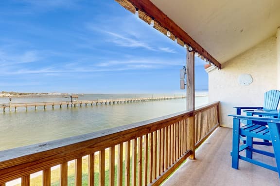 Baydreaming - Bay Views, Pool & Boat Slip - Image 1