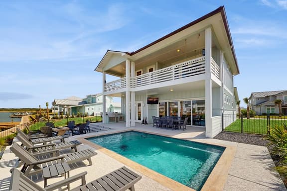 Tequila Sunset - Private Pool, Dock & Fire Pit - Image 1