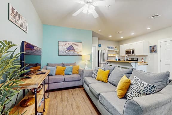 Reel Escape - Pool, Fire Pit & Dog-Friendly - Image 1