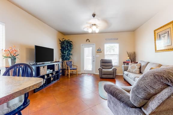 Palm Bay 401 - Heated Pool, Grill & Dogs OK - Image 1