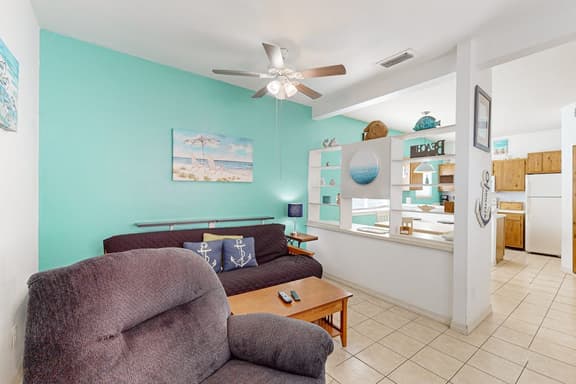 Leeward Isles 606 - Walk to Beach, Pool & Balcony - Image 1