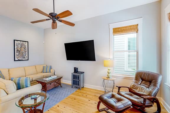 Bay Dream Believer - Ocean Views & Shared Pool - Image 1