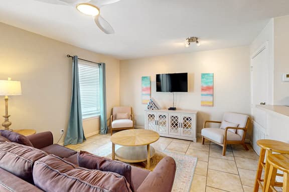 Leeward Isles 9303 - Pool, Walk to Beach, Dogs OK - Image 1