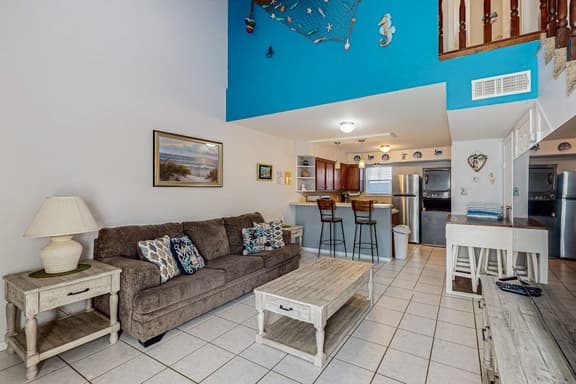 Leeward Cove B4 - Pool & Bay Views, Dogs Welcome - Image 1