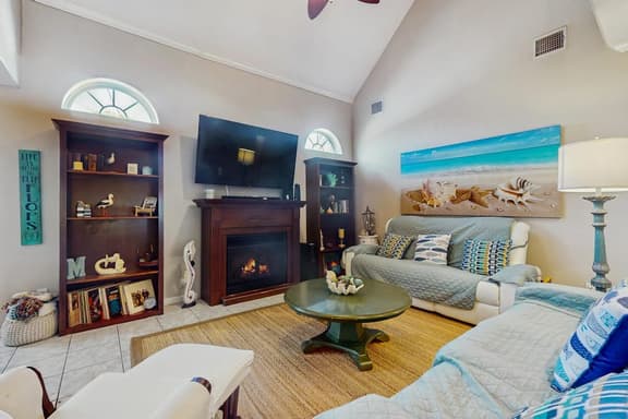 Mermaid Paradise - Fire Pit, Grill & Dog-Friendly - Image 1